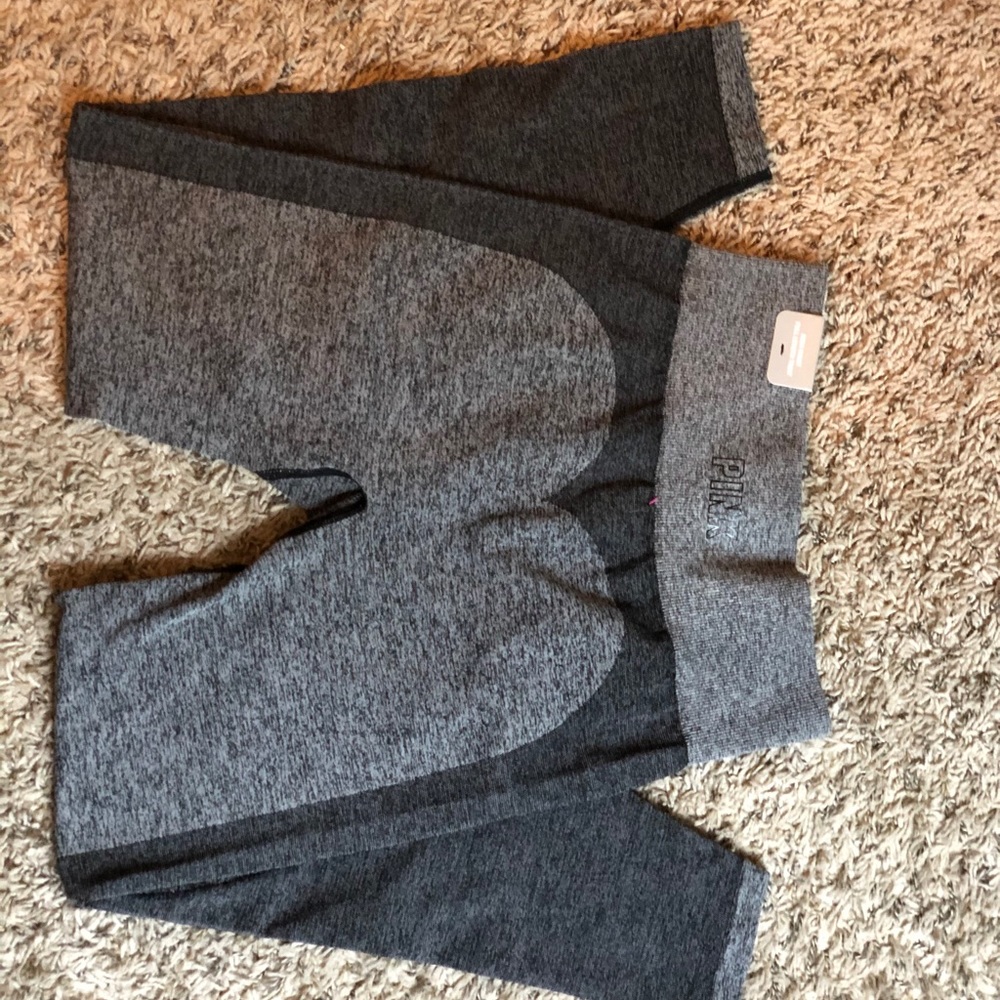 Victoria’s Secret PINK leggings